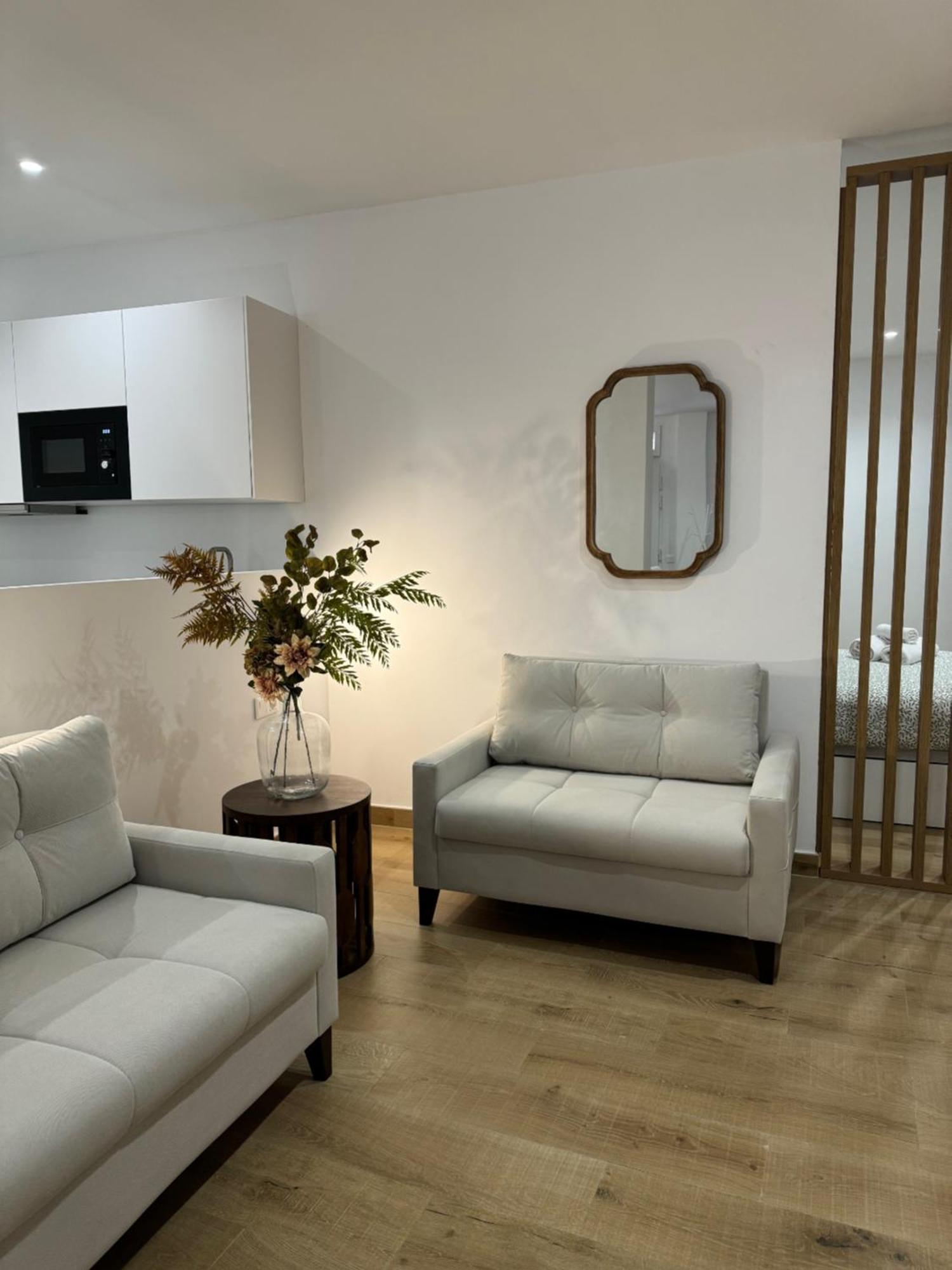 Alderete Suites Malaga Ngoại thất bức ảnh